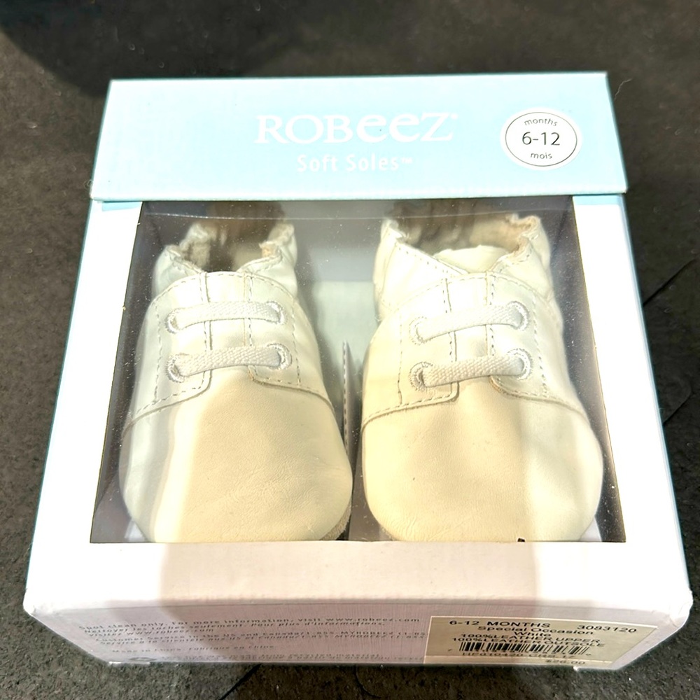 Robeez soft soles size 6-12 months